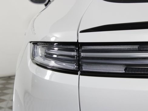 New 2026 Porsche Cayenne S image 12