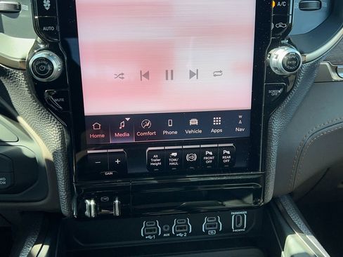 New 2026 RAM 3500 Longhorn image 27