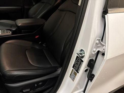 Certified 2026 Kia Sportage EX FWD image 12