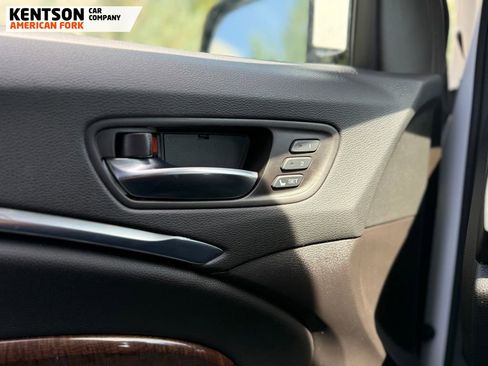 Used 2020 Acura MDX SH-AWD image 24