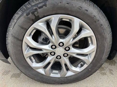 Used 2021 Buick Enclave Avenir w/ Avenir Technology Package image 9