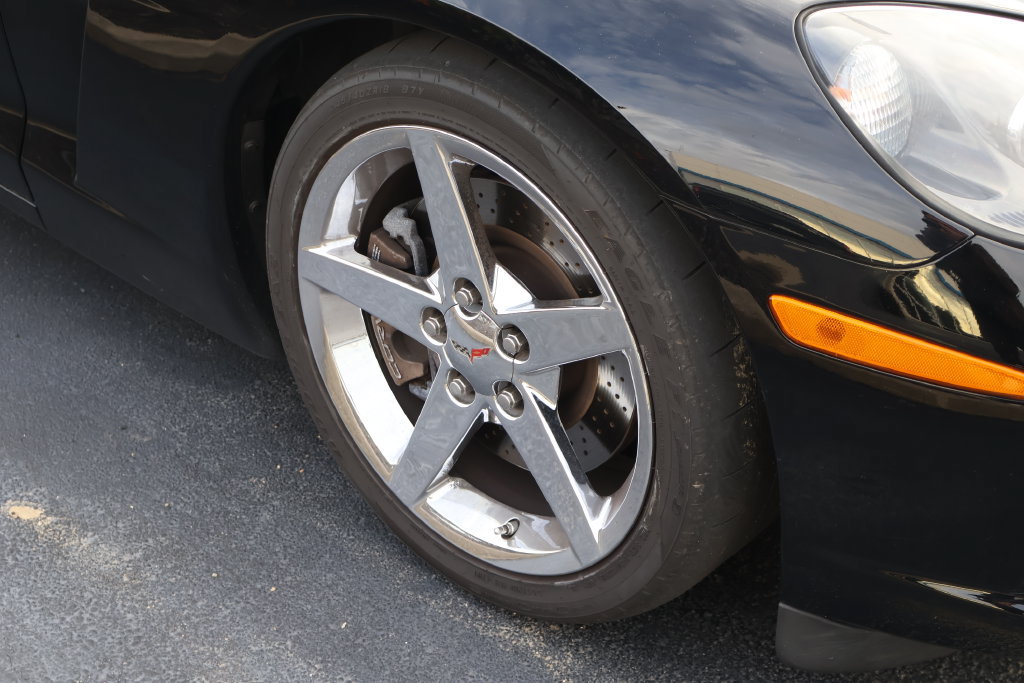 Used 2007 Chevrolet Corvette Coupe w/ Preferred Equipment Group RWD image 5
