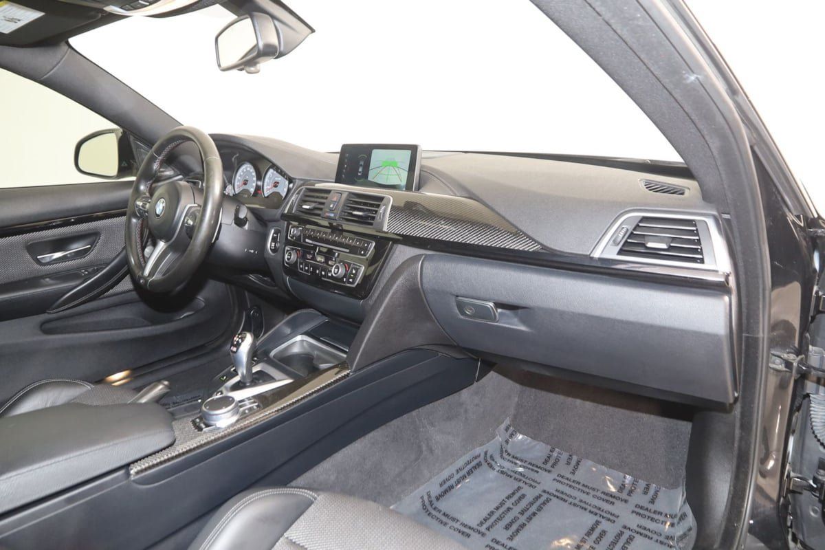 Used 2018 BMW M4 Coupe RWD image 51