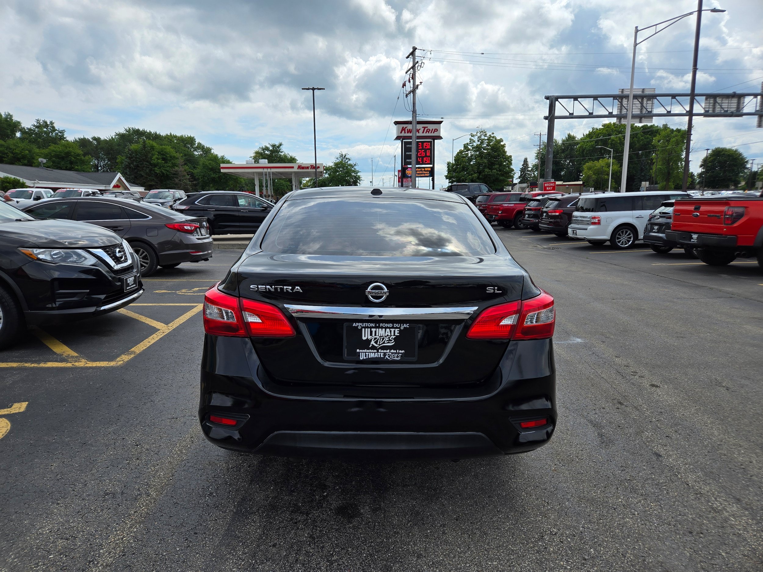 Used 2019 Nissan Sentra SL FWD image 10