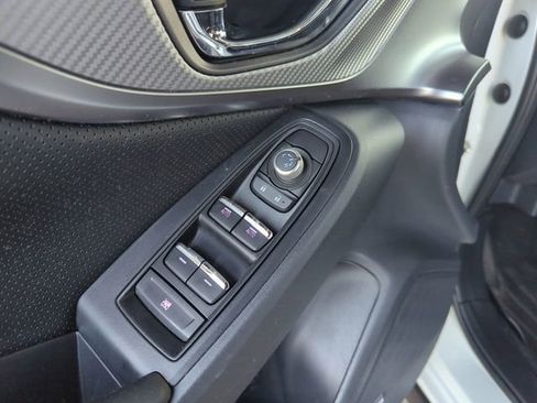 Used 2022 Subaru Crosstrek 2.5i Limited w/ Moonroof Package 2 image 18