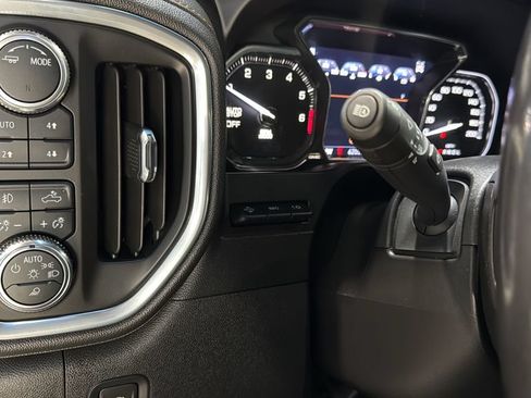 Used 2022 GMC Sierra 1500 AT4 w/ AT4 Premium Package AWD/4WD image 31