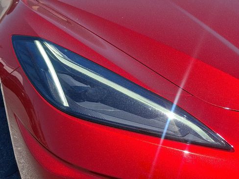 Used 2021 Chevrolet Corvette Stingray Premium Cpe w/ Z51 Performance Package RWD image 9
