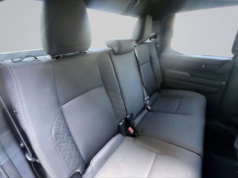 Used 2024 Toyota Tacoma SR5 AWD/4WD image 28