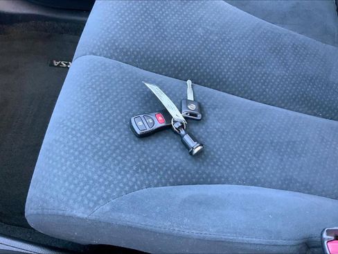 Used 2010 Nissan Versa 1.8 S w/ PWR Plus Pkg image 15