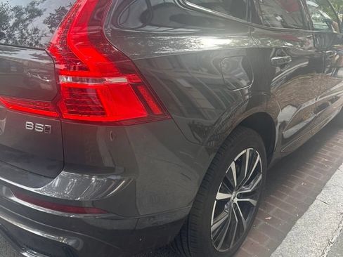 Used 2025 Volvo XC60 B5 Ultra AWD/4WD image 3