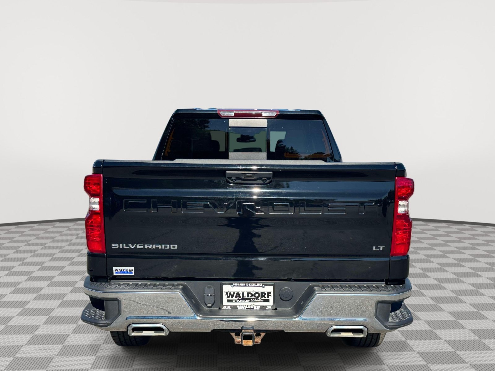 Used 2023 Chevrolet Silverado 1500 LT w/ Z71 Off-Road Package AWD/4WD image 5