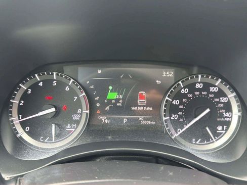Used 2021 Toyota Highlander XLE AWD/4WD image 29