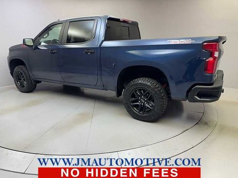 Used 2022 Chevrolet Silverado 1500 LT Trail Boss w/ LT Trail Boss Premium Package image 3