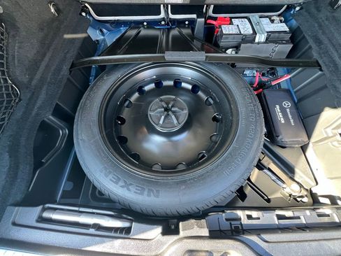 Certified 2025 Mercedes-Benz GLC 300 4MATIC image 40