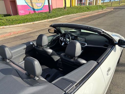 Used 2023 BMW M440i Convertible w/ Premium Package RWD image 19