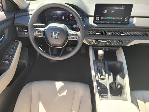 New 2025 Honda Accord SE image 19