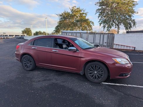 Used 2013 Chrysler 200 Limited w/ Sun/Sound Group image 8
