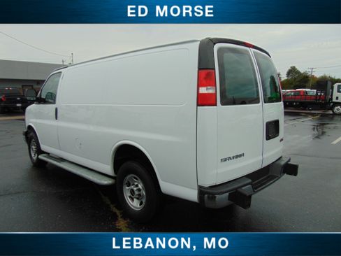 Used 2023 GMC Savana 2500 w/ Driver Convenience Package image 4