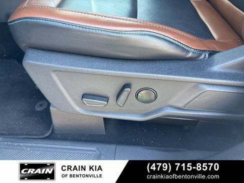 Used 2024 Ford Bronco Outer Banks AWD/4WD image 12