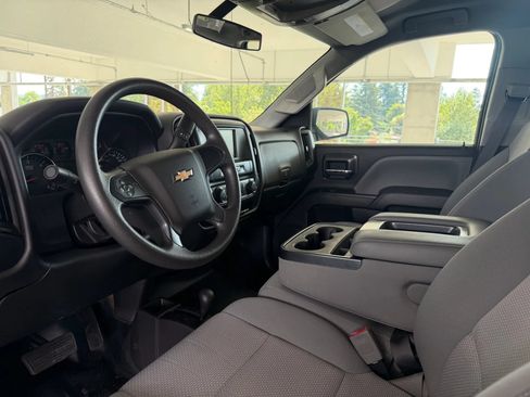 Used 2017 Chevrolet Silverado 1500 W/T AWD/4WD image 17
