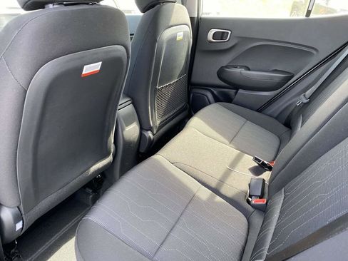 New 2026 Hyundai Venue SE FWD image 6