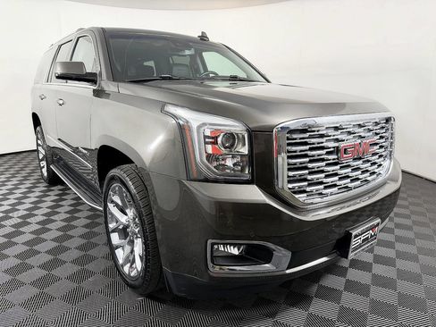 Used 2019 GMC Yukon Denali AWD/4WD image 5