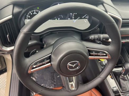Used 2025 MAZDA CX-50 Meridian Edition w/ Weather Package AWD/4WD image 23