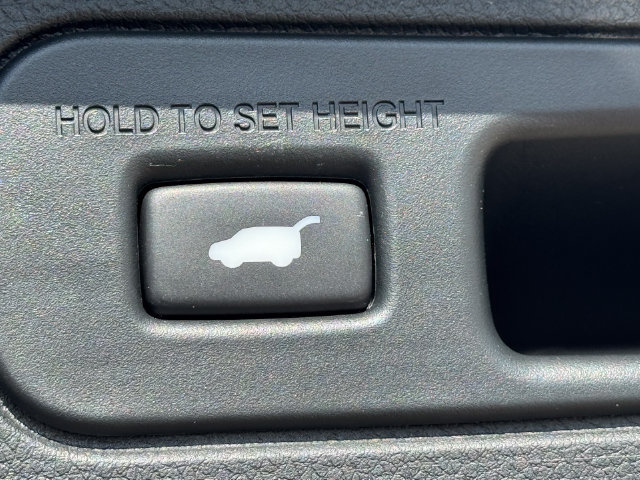 Used 2023 Honda Pilot Elite image 14