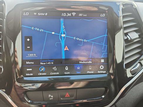 Used 2020 Jeep Cherokee Limited AWD/4WD image 22