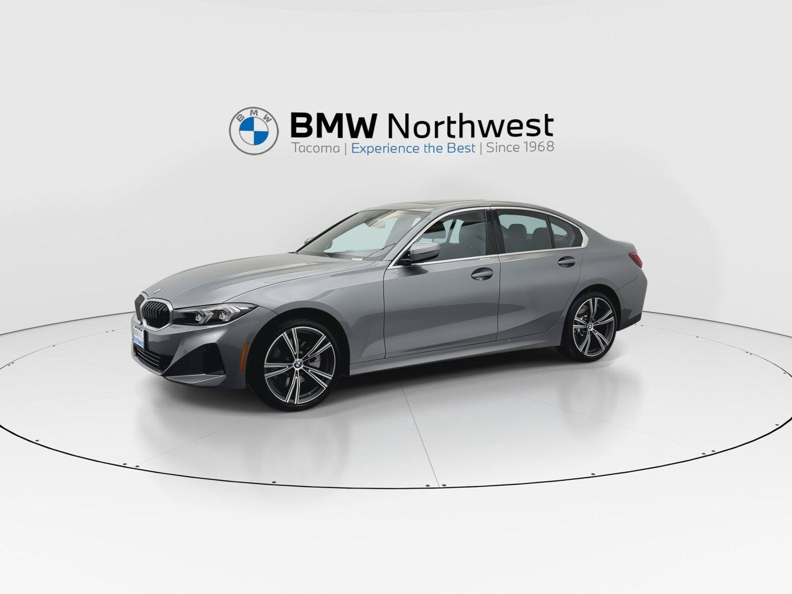 Used 2024 BMW 330i xDrive Sedan w/ Convenience Package AWD/4WD image 9
