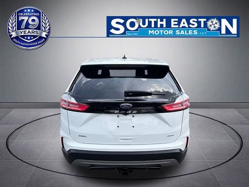 Used 2021 Ford Edge SEL w/ Cargo Accessory Package AWD/4WD image 4