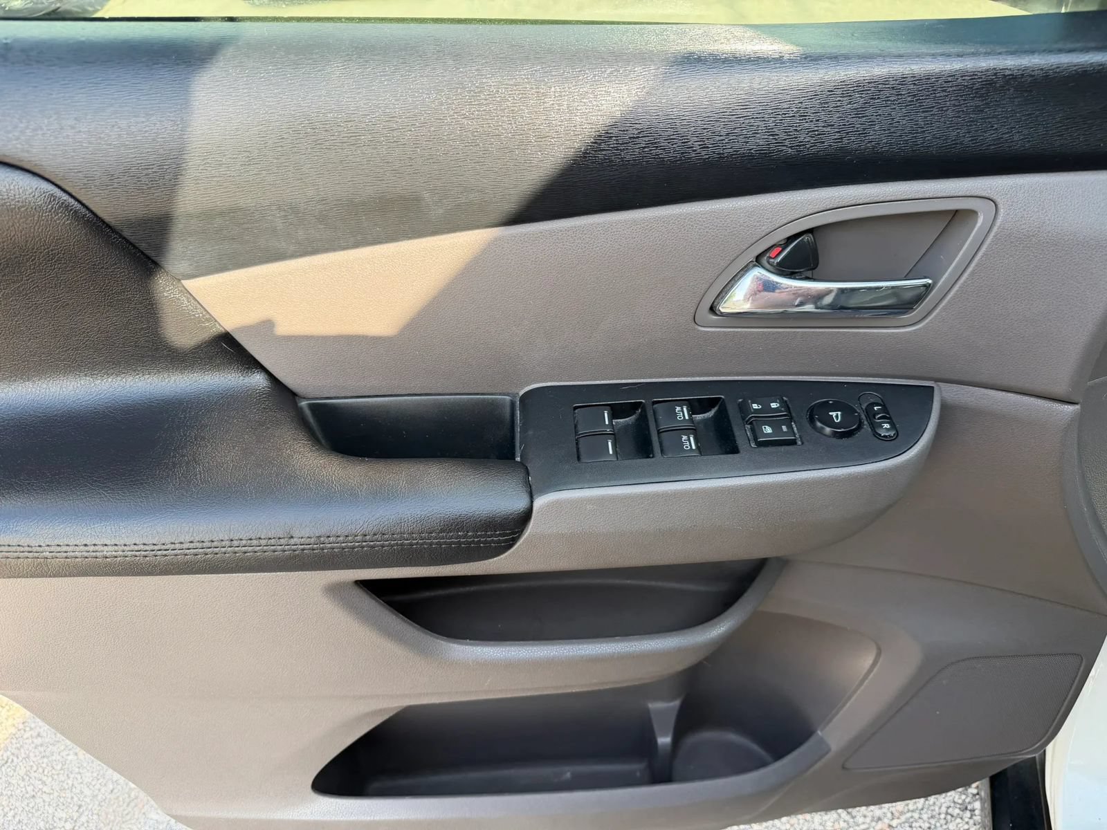 Used 2014 Honda Odyssey EX-L image 10