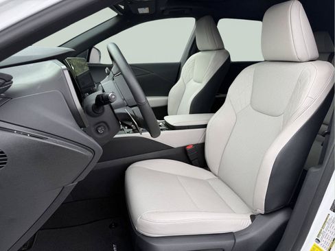 Certified 2025 Lexus RX 350 F Sport AWD/4WD image 9