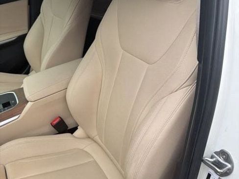 Used 2020 BMW 330i Sedan w/ Convenience Package image 4