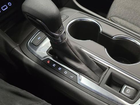 Used 2024 Chevrolet Equinox LT AWD/4WD image 24