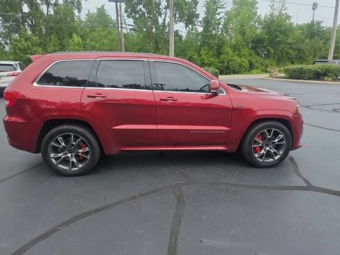 Used 2012 Jeep Grand Cherokee SRT8 w/ Luxury Group II AWD/4WD image 10