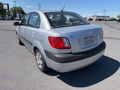 Used 2007 Kia Rio LX FWD image 3