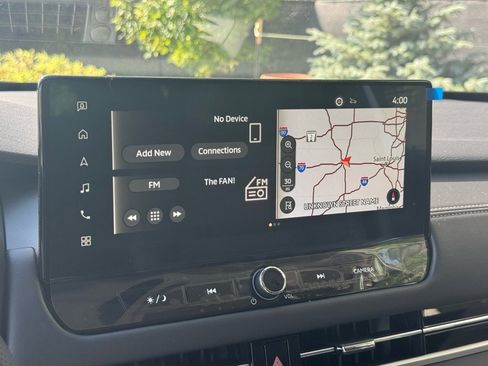 New 2025 Mitsubishi Outlander SE image 29