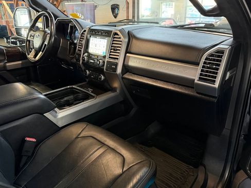 Used 2017 Ford F450 Platinum w/ Platinum Ultimate Package image 15