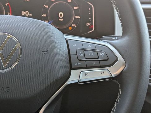 Used 2023 Volkswagen Atlas SE image 33