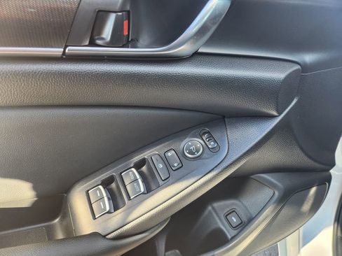 Used 2022 Honda Accord Sport image 30