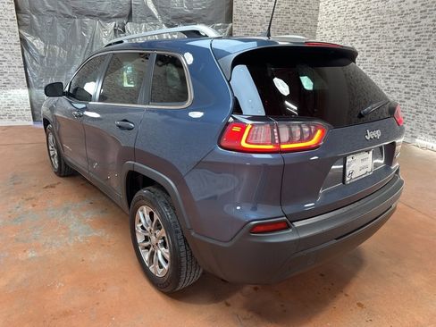 Used 2021 Jeep Cherokee Latitude Plus image 5