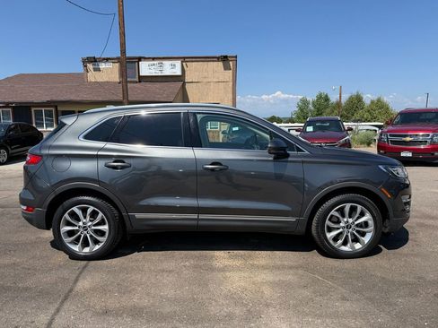 Used 2017 Lincoln MKC Select w/ Select Plus Package image 2