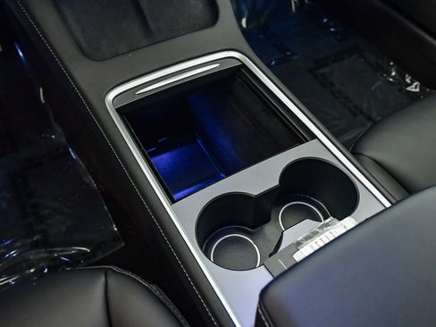 Used 2021 Tesla Model 3 Performance image 24