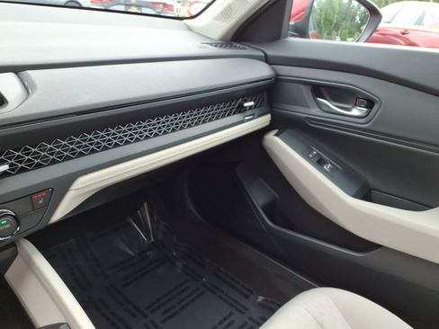 Certified 2024 Honda Accord EX image 30
