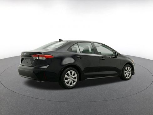 Used 2025 Toyota Corolla LE FWD image 9