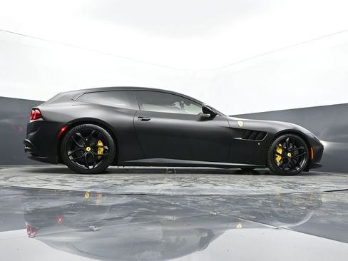 Used 2018 Ferrari GTC4Lusso T image 68
