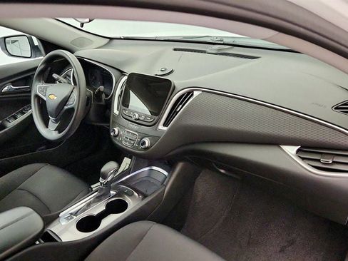 Used 2022 Chevrolet Malibu LT image 24