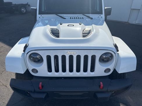 Used 2016 Jeep Wrangler Unlimited Rubicon AWD/4WD image 46