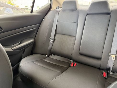 Used 2025 Nissan Altima 2.5 SV FWD image 38